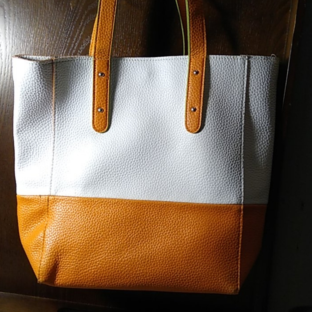 Handbag tote